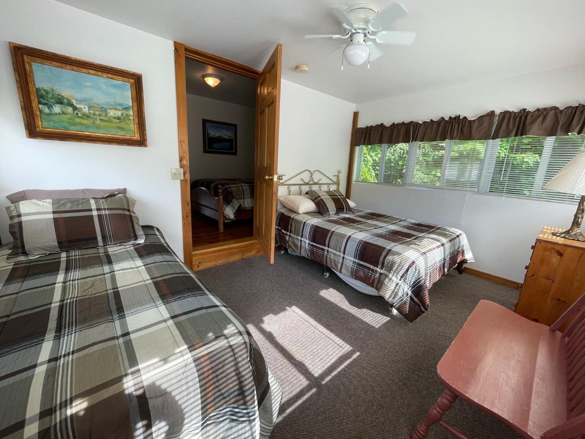 Hill View Motel And Cottages Lake George Værelse billede